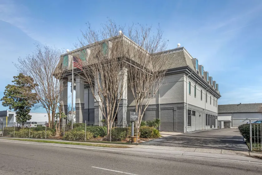 Country Inn & Suites by Radisson, Metairie New Orleans , LA - Image 1