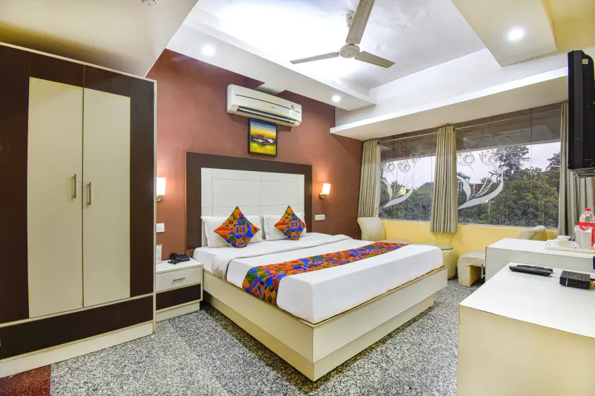 Fabhotel Comfort 35 - Image 1