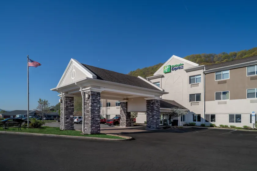 Holiday Inn Express - Charleston/Kanawha City by IHG - Image 1