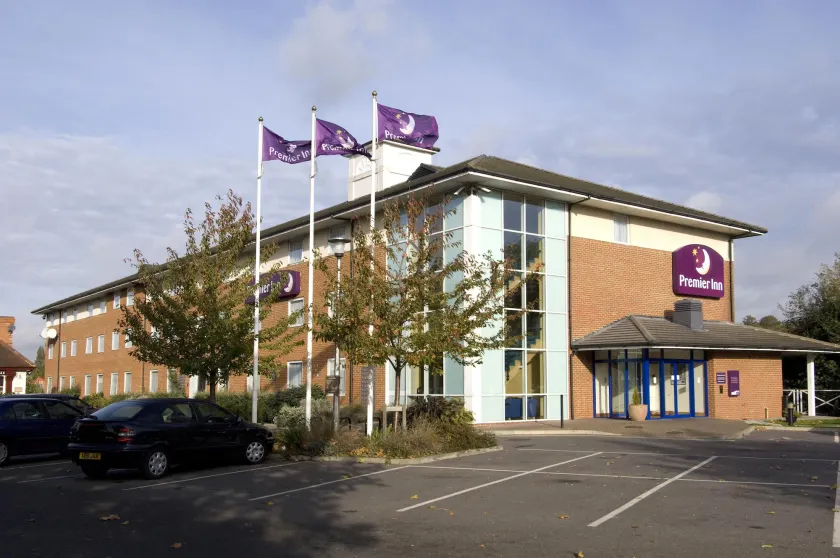 Premier Inn Reading - Caversham Bridge - Image 1