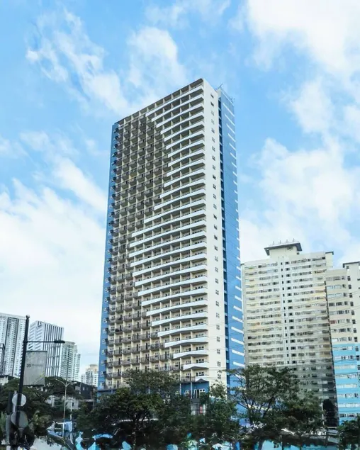 Novel Hotel Manila - Image 1