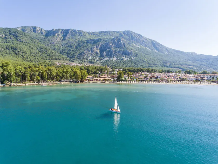 Yucelen Hotel - Image 1
