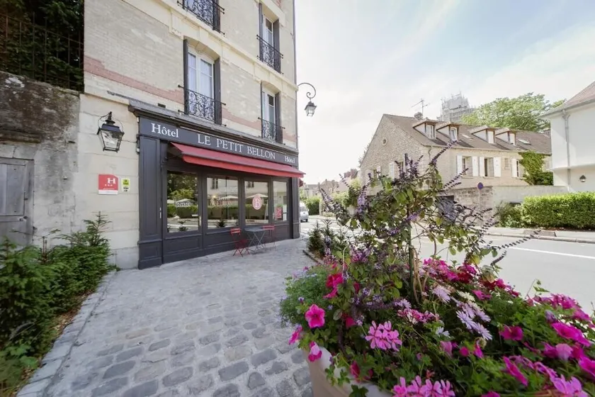 LOGIS HOTEL - Le Petit Bellon - Image 1