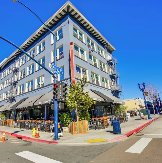 California Dreams Hostel - Downtown - Image 1
