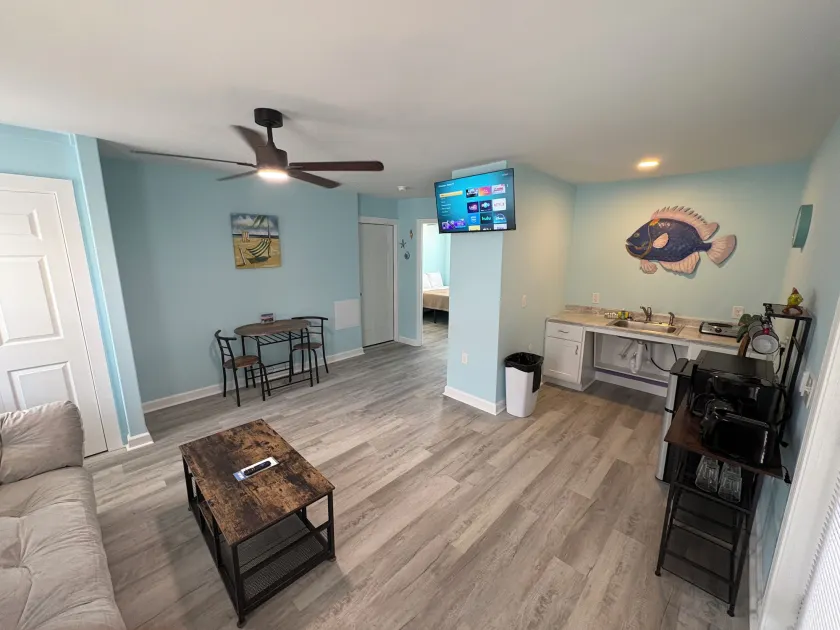 Sea Vista Motel - Image 1