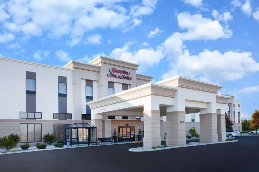 Hampton Inn & Suites Munster - Image 1