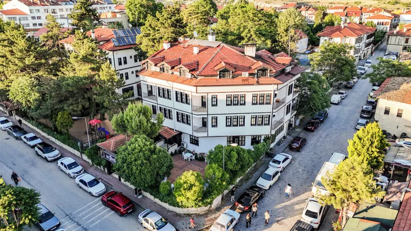 Uz Hotel Premium - Image 1