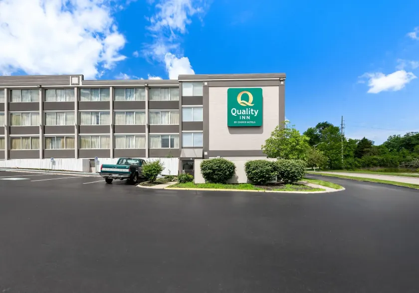 Quality Inn Dayton Airport - Image 1