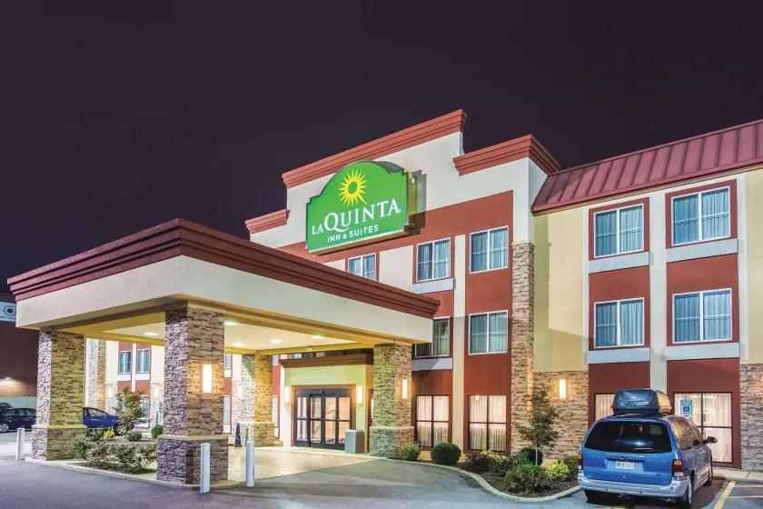 La Quinta by Wyndham O'Fallon, IL - St. Louis - Image 1