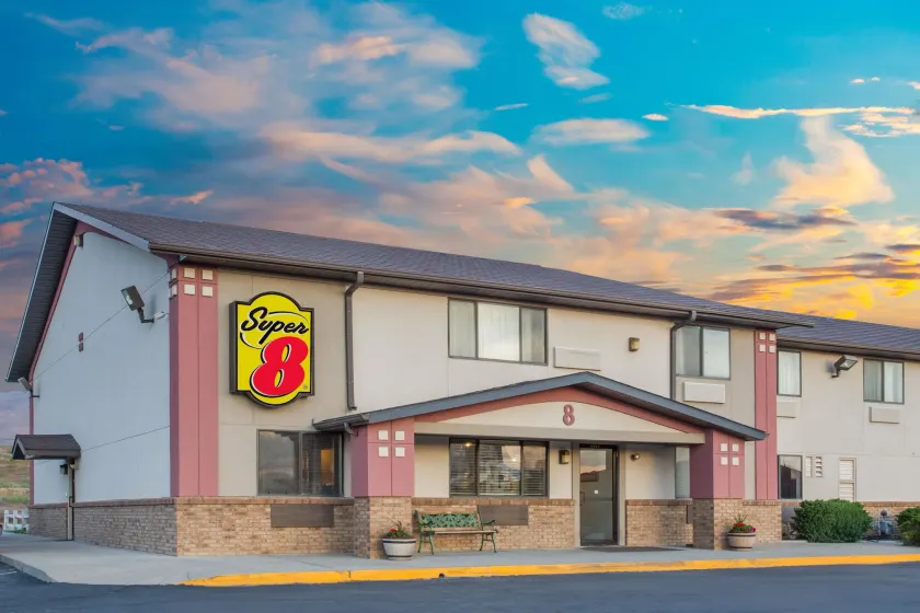 Super 8 by Wyndham Winnemucca NV - Image 1