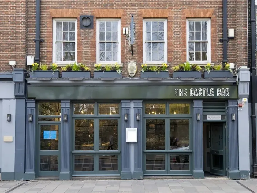 The Castle Bar ROOM ONLY - Image 1