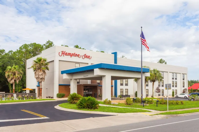 Hampton Inn Perry - Image 1
