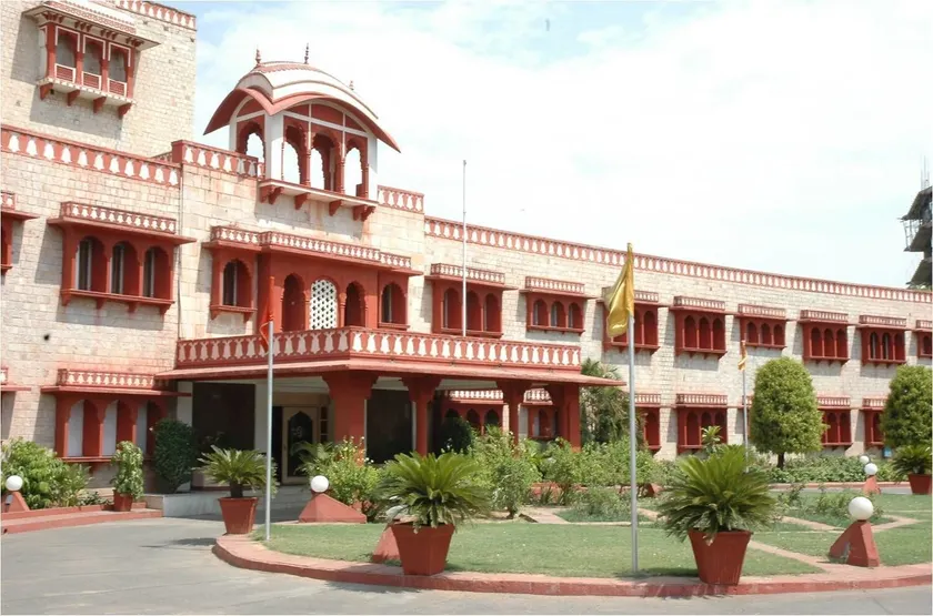 Hotel Jaipur Ashok - Image 1