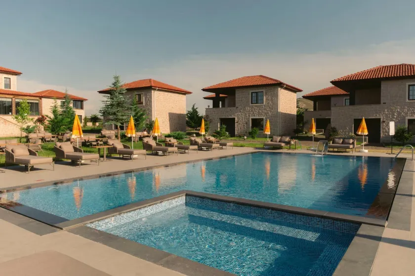 ELEVRES STONE HOUSE HOTEL - Image 1