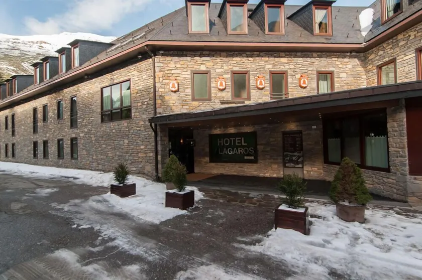Hotel Vilagaros Apartamentos - Image 1