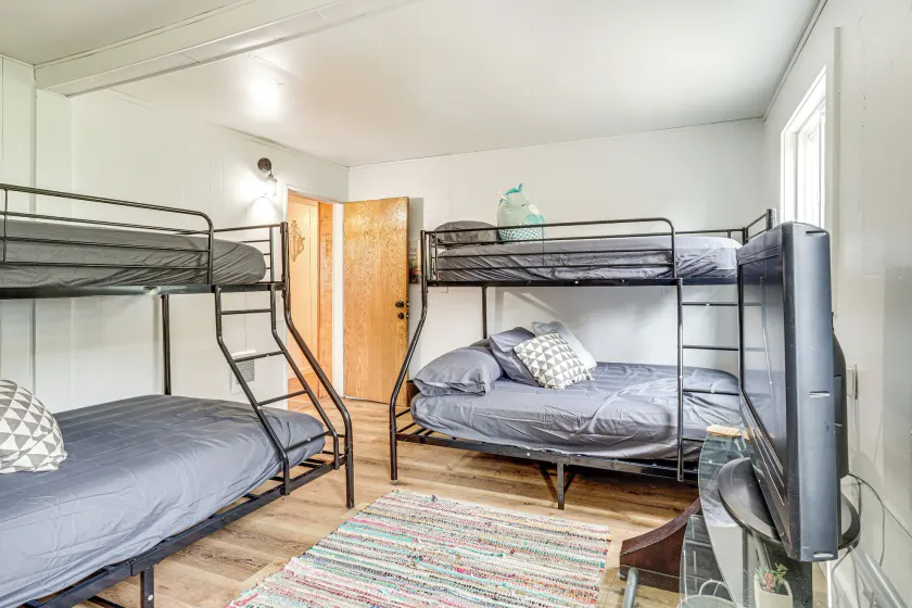 Oregon Vacation Rental 1 2 Mi to Santiam River - Innvendig