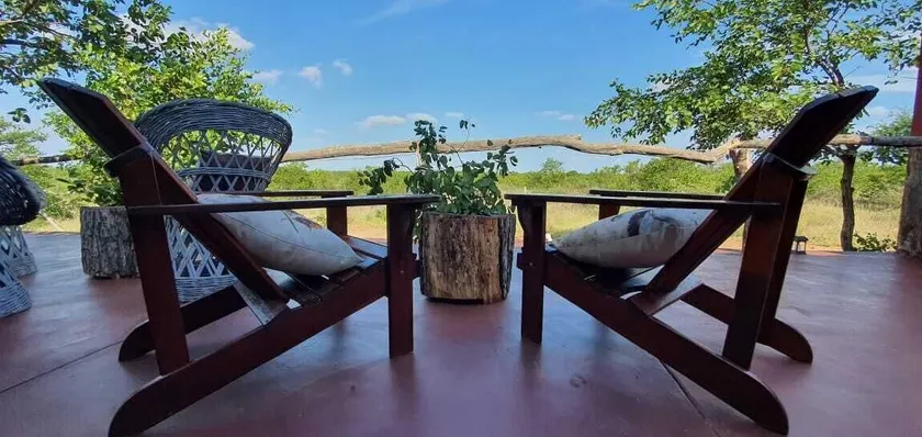 Shanatsi Safari Lodge - Image 1