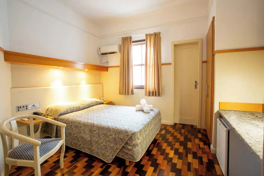 Oscar Hotel - Image 1
