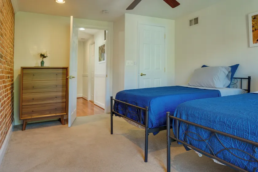 1 Mi to to M&T Bank Stadium: Home w/ Rooftop Patio - Interior