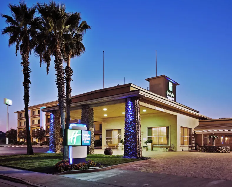 Holiday Inn Express Corning by IHG - Image 1