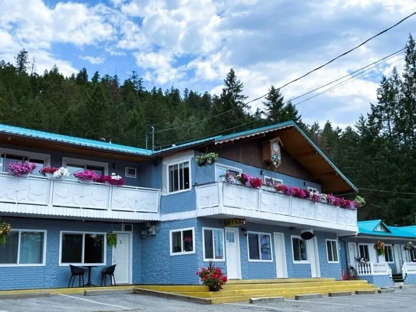 Celadon Lodge - Image 1