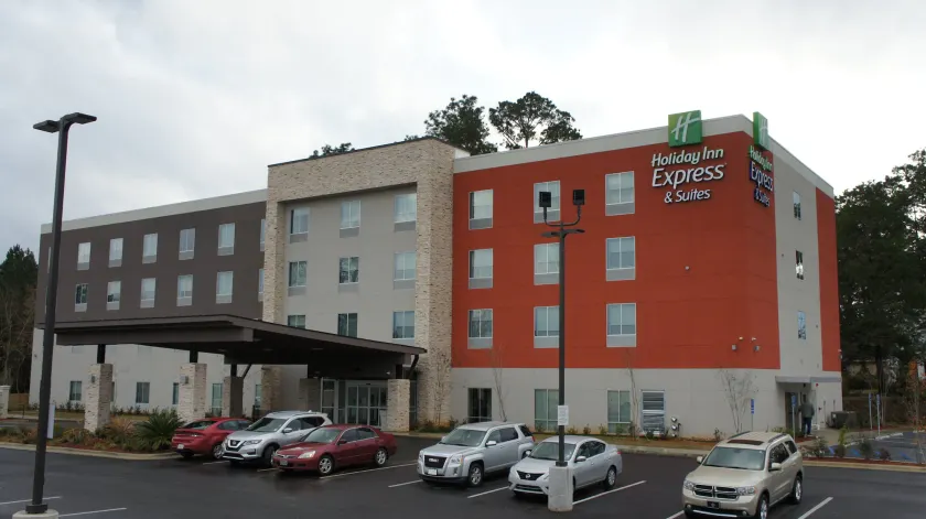 Holiday Inn Express Pineville-Alexandria Area by IHG - Image 1