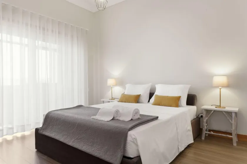 3 Bedroom Penthouse - City Centre Suites - Image 1