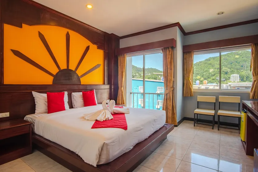 Art Mansion Patong Hotel - Image 1
