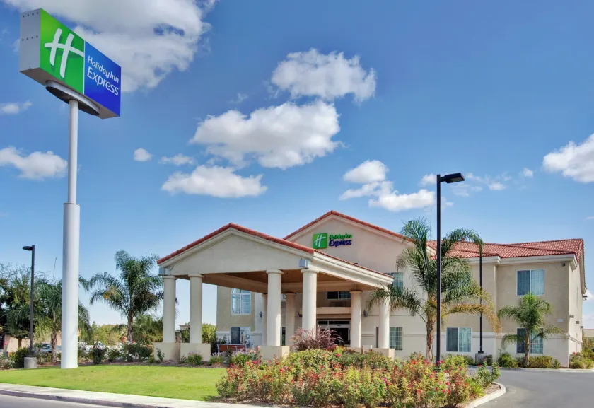 Holiday Inn Express Delano Highway 99 by IHG - Image 1