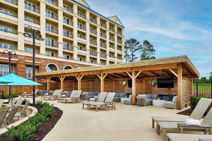 Renaissance Shoals Resort & Spa - Image 1