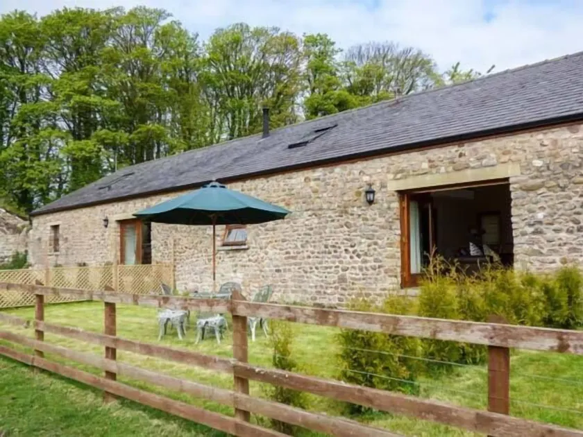 Poppy Cottage - Image 1