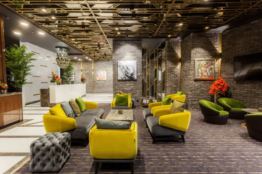 Hotel Platinia - Image 1