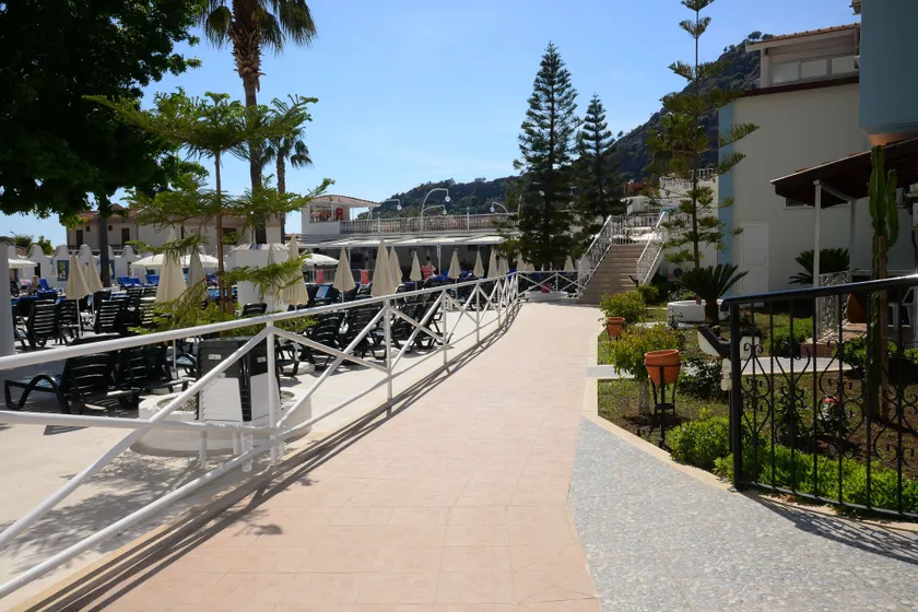 Karbel Hotel - All Inclusive - Image 1