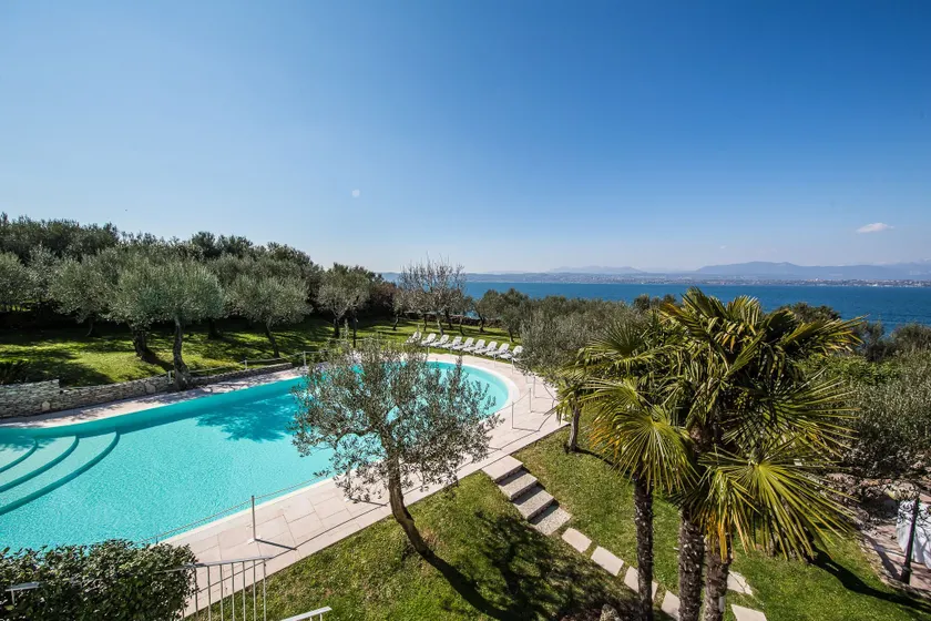 Hotel Ideal - Image 1