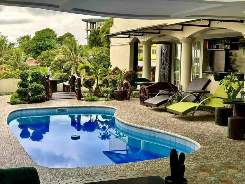 Avana Hills Tagaytay Holiday Villa - Image 1