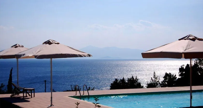 Astrolabe Hotel - Image 1