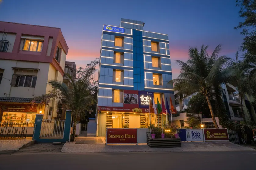 FabHotel Happy Homely Stay - Airport road - Image 1