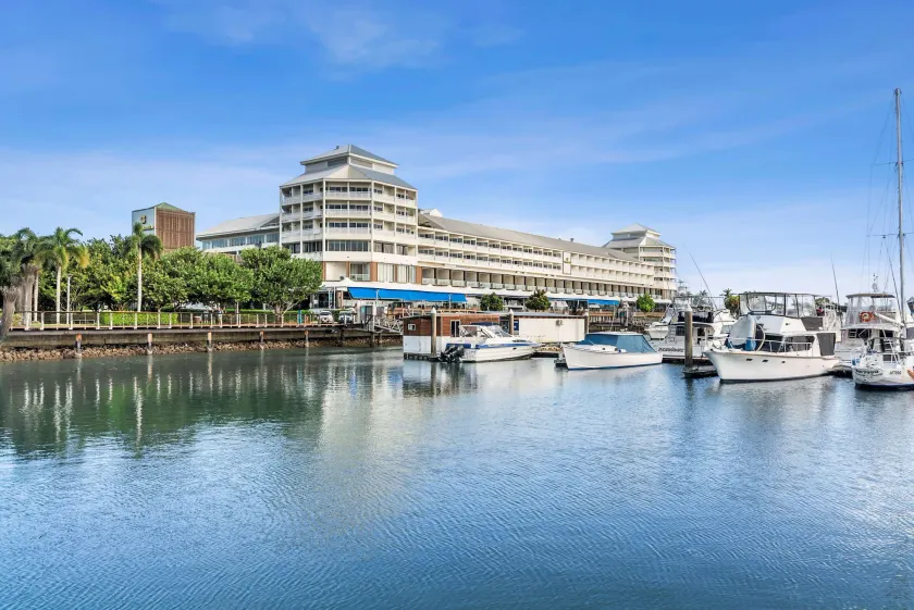 Shangri-La The Marina, Cairns - Image 1
