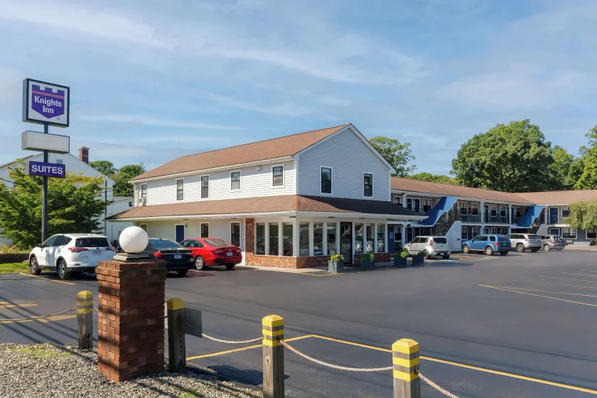 Knights Inn North Attleboro - Image 1