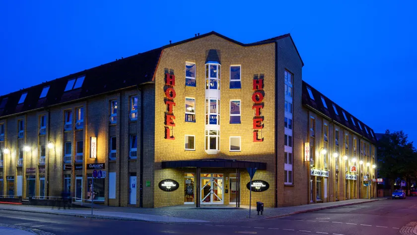 Hotel Märkischer Hof - Image 1