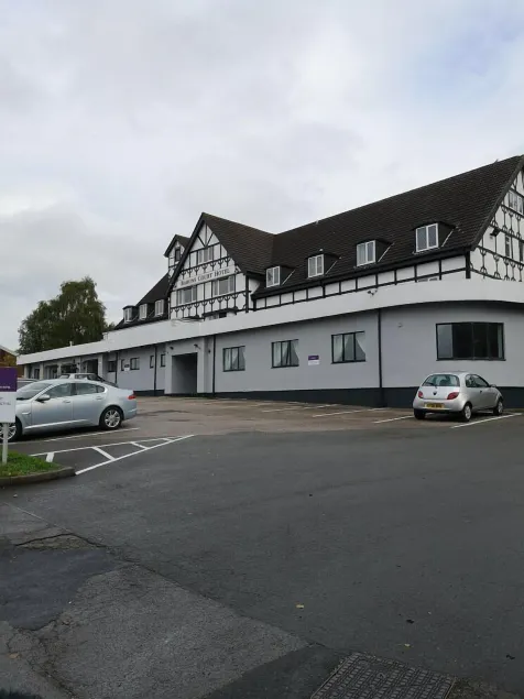 Barons Court Hotel Walsall - Image 1