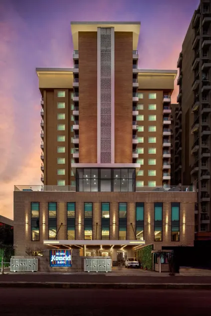 Royal Hometel Suites - Image 1