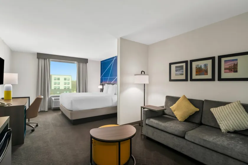 Comfort Suites Bentonville - Rogers - Image 1