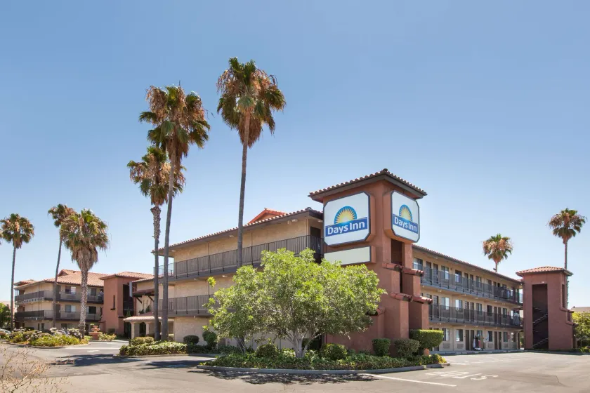 Days Inn by Wyndham San Jose Airport - Image 1
