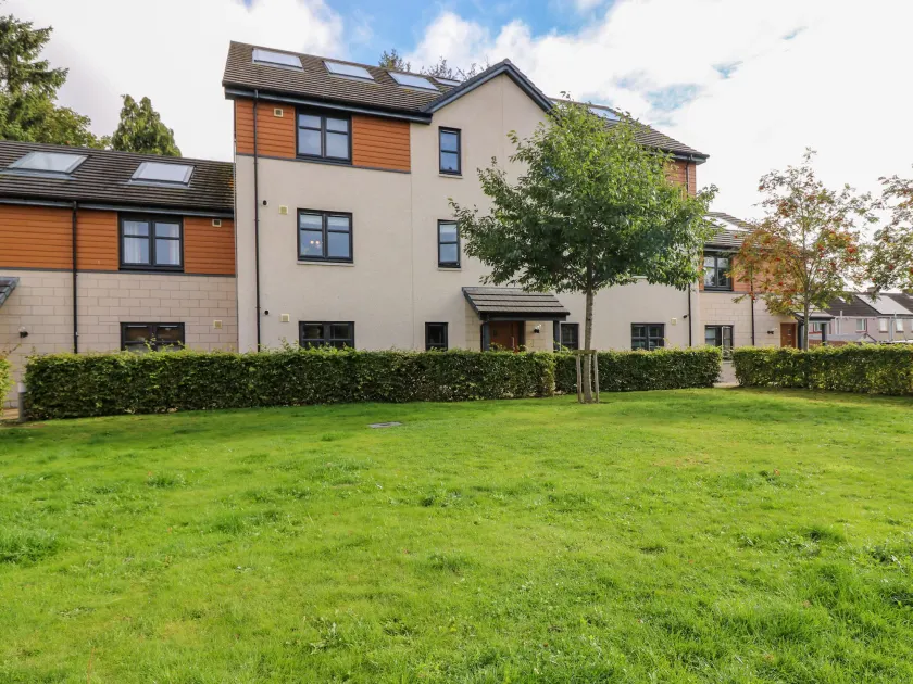 11 Ambleside Court - Image 1