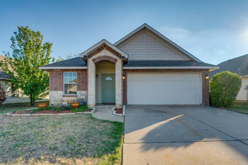 Private Yard & Patio: Fort Worth Family Home - Image 1
