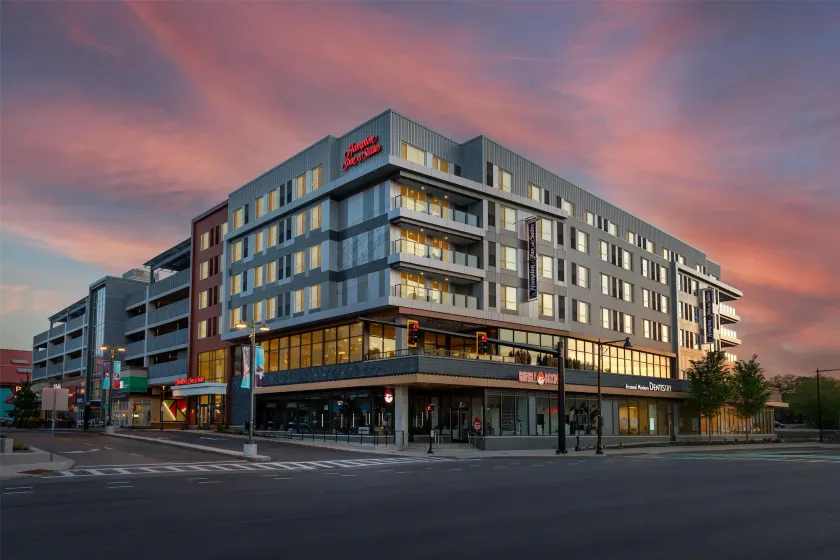 Hampton Inn & Suites Watertown Boston - Image 1