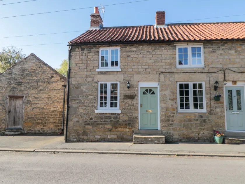 Appletree Cottage - Image 1