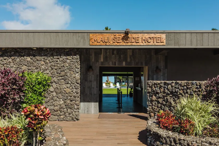 Maui Seaside Hotel - Image 1