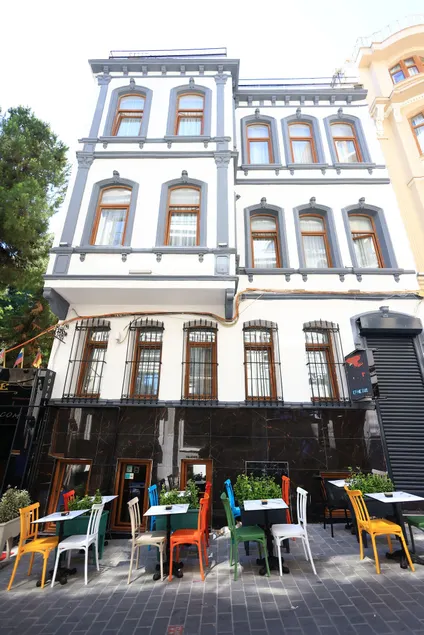 New House Hotel - Image 1